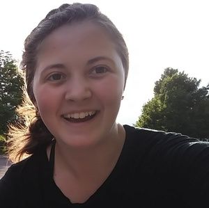 Meet your Posher, Michaela